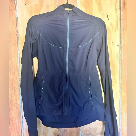 Lululemon Black Full-Zip Lightweight Running Jacket - Picture 1 of 2